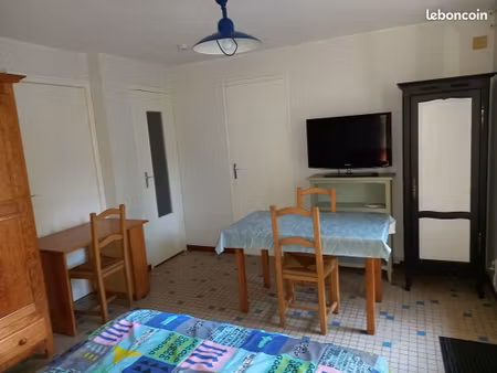 t1 meublé la roche sur yon sud pour l'année scolaire