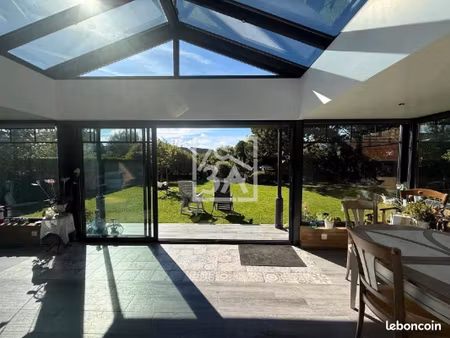 maison 8 pièces 200 m²