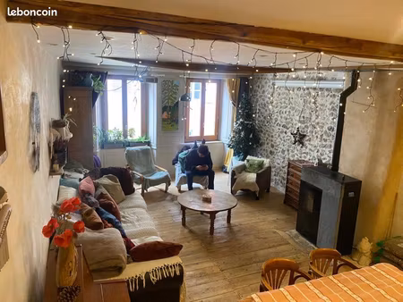 2 appartements et 2 grenier aménageable