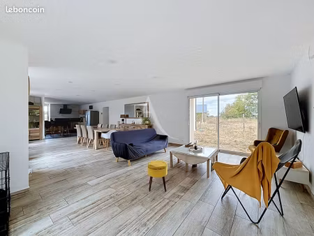 maison 8 pièces 169 m²
