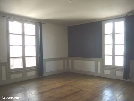 appartement 3 pièces 82 m²