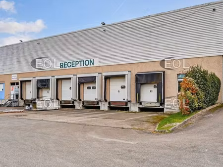 local logistique 8 470 m²