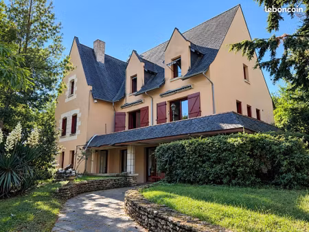 propriété 13 pièces 291 m²
