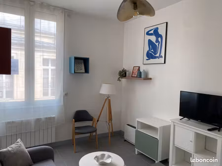 t2 entièrement meublé + bureau - hyper centre soissons