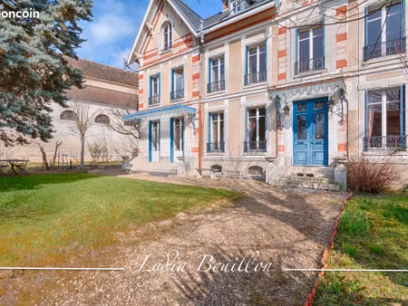 propriété 14 pièces 385 m²