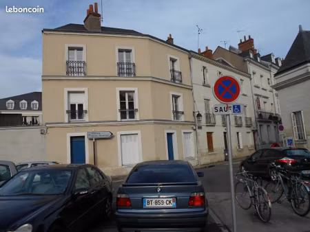 studio bis hyper centre tours proche descartes