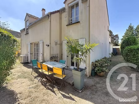 maison 6 pièces 136 m²
