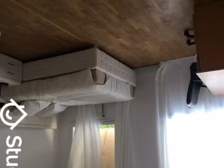 chambre 1 pièce 12 m²