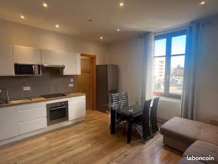 t3 meublé et rénové avec deux salle d’eau secteur villeurbanne chateau gaillard