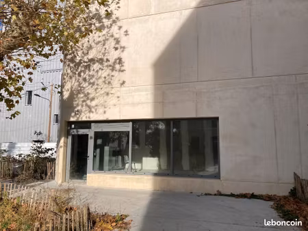 local commercial 47m² quartier bastide-niel
