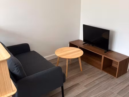 studio meublé 15m² avec piscine — st-germain-en-laye centre