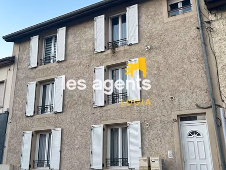 immeuble 10 pièces 217 m²