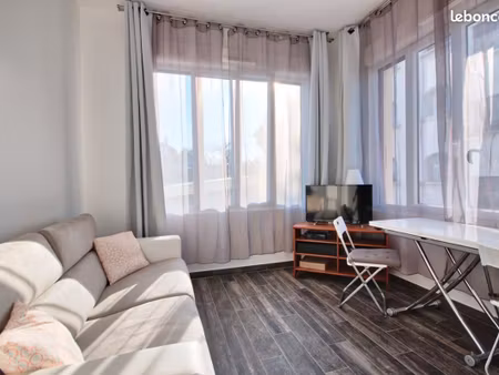 studio lumineux 20 m2