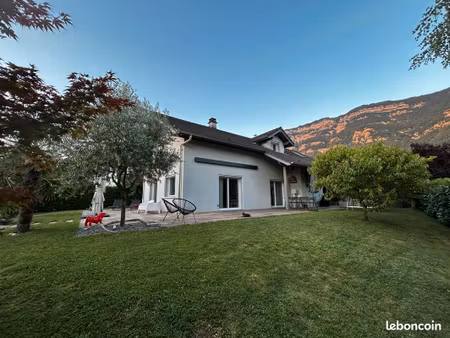 maison contemporaine 6 pièces 124m²