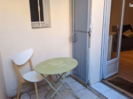loue studio à trinquetaille