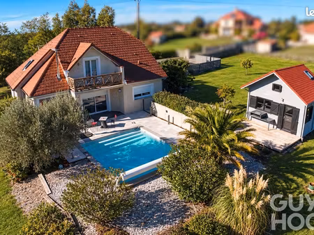 maison 6 pièces 144 m²