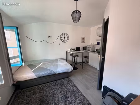 studio 1 pièce 15 m²