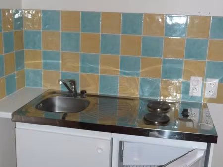 appartement non meuble avec 1 chambre centre ville