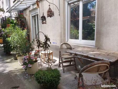f2 calme - terreaux sathonay - terrasse et jardin