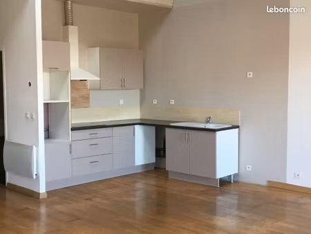 t3 lumineux avec pièce de vie de 48 m²