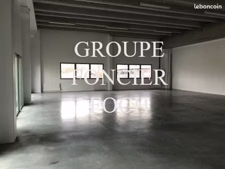 bureaux 636 m² saint-priest