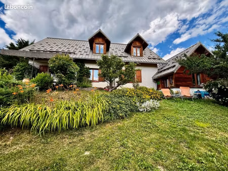 maison 4 pièces 153 m²