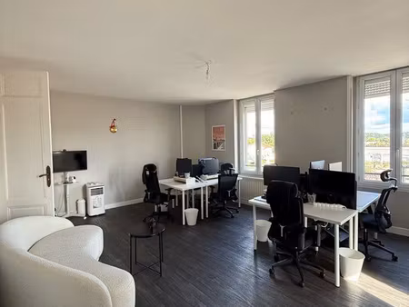 bureau 100m2