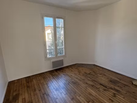 immeuble 14 pièces 451 m²