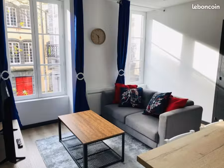 superbe t2 de 34 m2 meublé en centre-ville – 1er étage