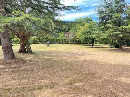 rare - beau terrain constructible et viabilisé de 1500m2 à cestas / bellevue