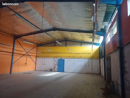 garage  atelier 260 m² saint-françois