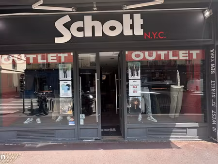 local commercial 52 m² saint germain en laye
