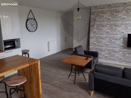 appartement t2 meublé – 42 m² – centre historique villefranche-de-rouergue