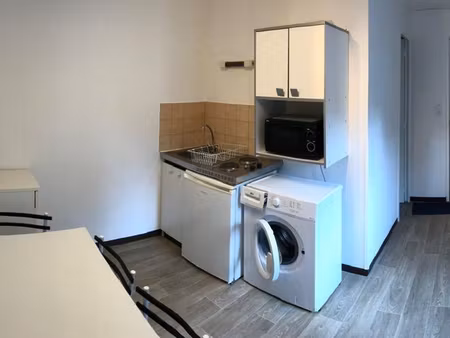 appartement t2 meublé – hyper centre laval