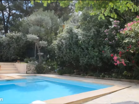 superbe maison familiale dans bel écrin de nature