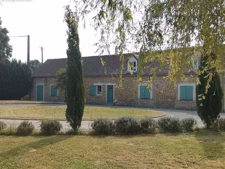 maison 9 pièces 225 m²