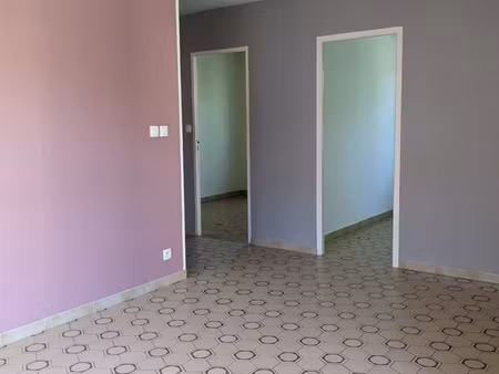t2 avec grand balcon 14m²