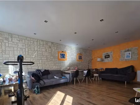 à vendre – grande maison de ville de 146 m² – centre historique de thouars – 128 000