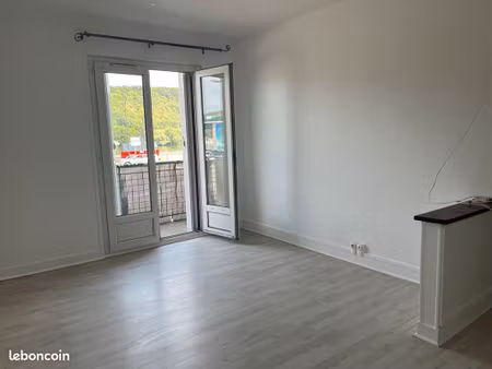 studio 1 pièce 29 m²