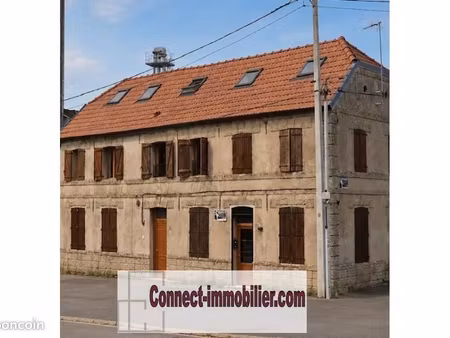 immeuble 8 pièces 170 m²
