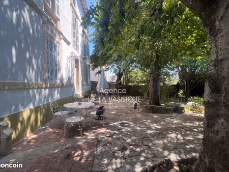 maison 9 pièces 173 m²