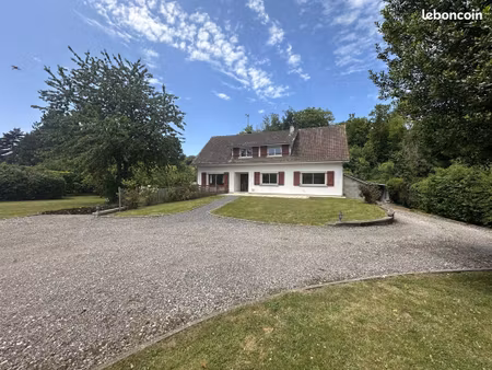propriété 8 pièces 182 m²