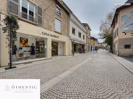 murs commerciaux 115 m² bourgoin-jallieu