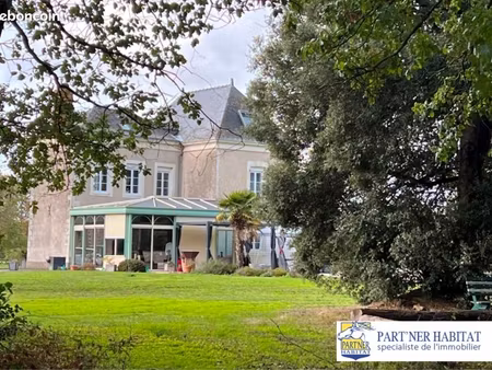 propriété 9 pièces 176 m²