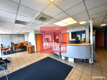 bureaux 283 m²