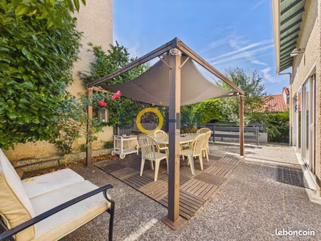 maison 6 pièces 131 m²