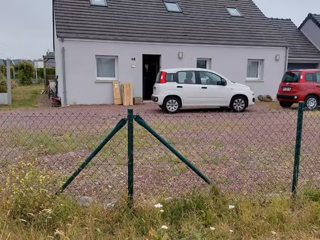 maison pavillon 82m2 +étage 40m2 a finir d’aménagé +garage vicq sur cosqueville