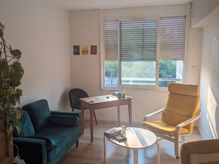bureau à partager 120/j