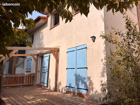 appartement avec garage et jardin à montauroux