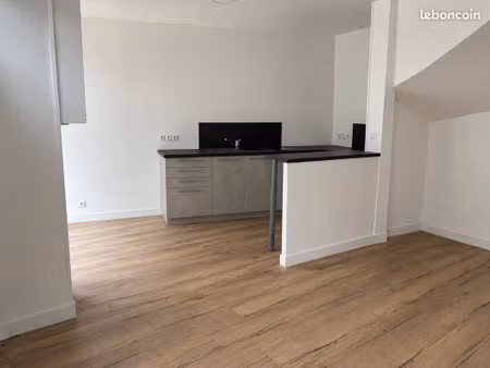 location maison/appartement duplex disponible de suite lerouville